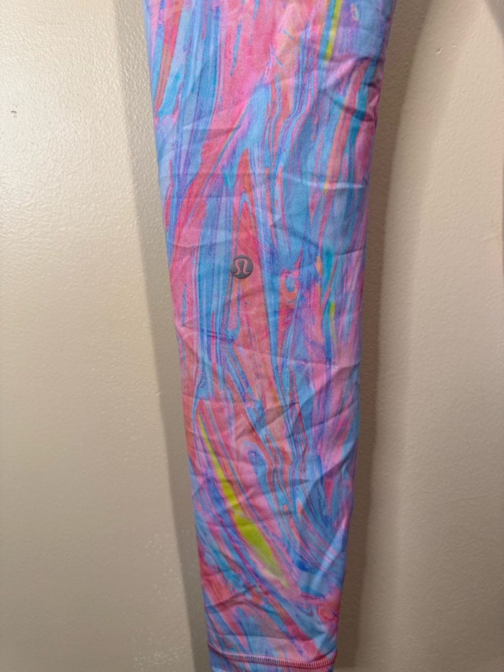 NWT Lululemon Wunder Train High-Rise Tight 28” Prism Marble Multi Size 8 - Picture 10 of 10